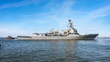 Destroyer <i>USS Truxtun</i> returns to Norfolk for equipment repair
