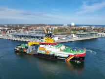 Bund tauft Mehrzweckschiff „Scharhörn“